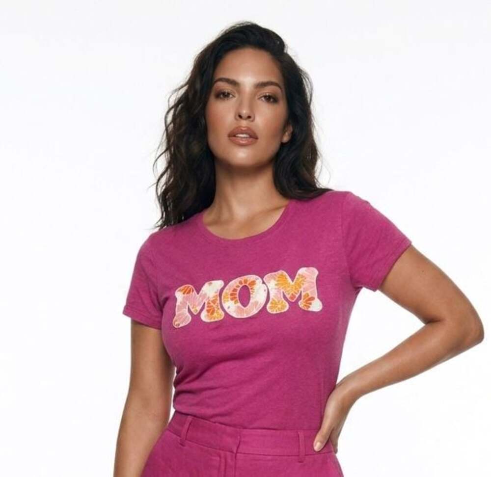 Pink Cool Mom T-Shirt Size M